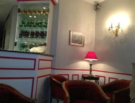 فندق دي ليسبيرانس 4*