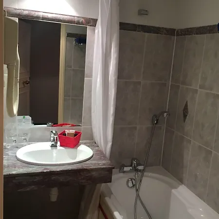 De L'esperance Hotel 4*