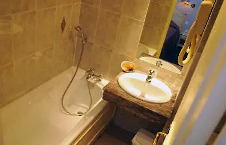 Hotel De L'esperance Parijs